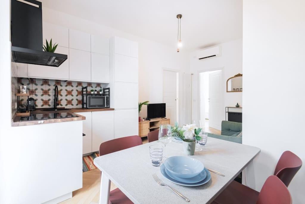 Easylife - Apartment With Balcony Near Navigli Milan Exterior photo